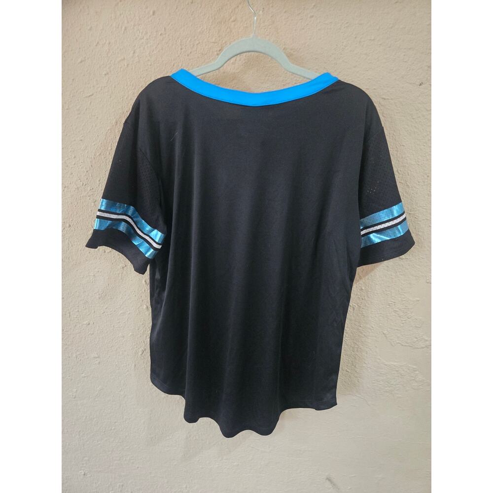 NFL Carolina Panthers Jersey Tackle V-Neck T-Shirt, Women's Size Large, NWT - Picture 2 of 4